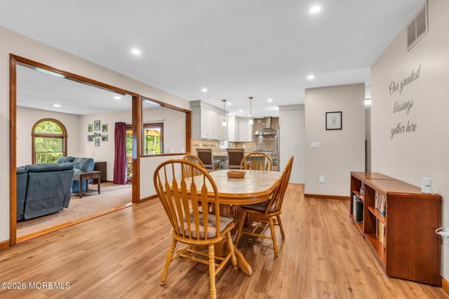 191 Edgemere Court, Toms River, NJ 08755
