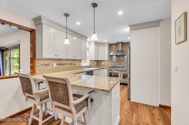 191 Edgemere Court, Toms River, NJ 08755