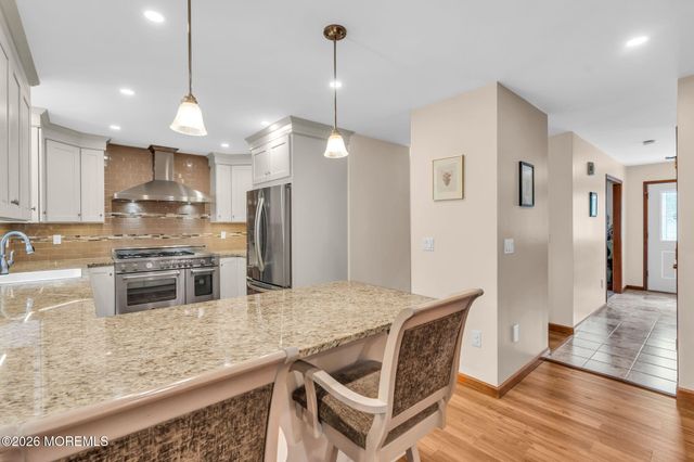 191 Edgemere Court, Toms River, NJ 08755