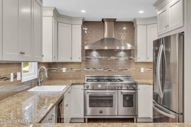 191 Edgemere Court, Toms River, NJ 08755