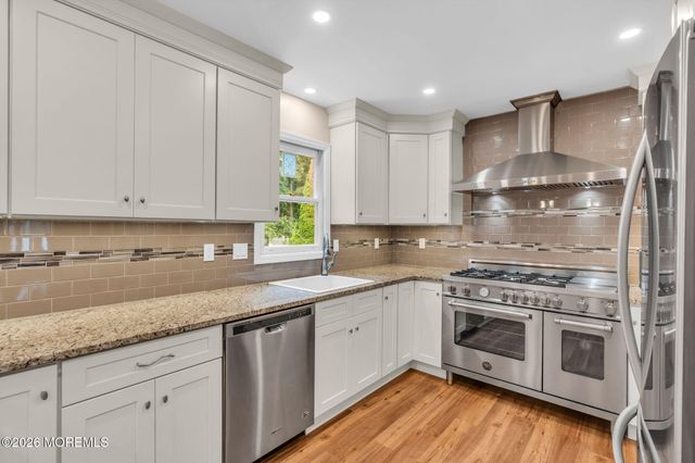 191 Edgemere Court, Toms River, NJ 08755