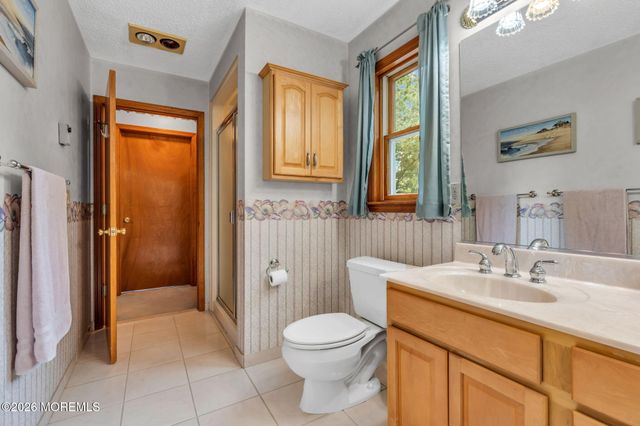 191 Edgemere Court, Toms River, NJ 08755