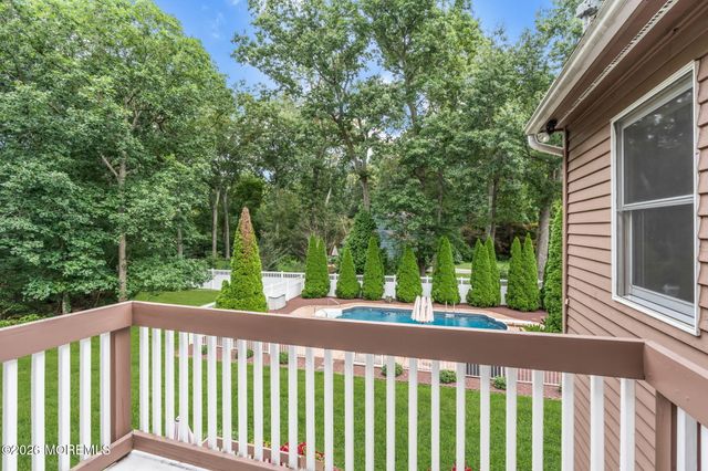 191 Edgemere Court, Toms River, NJ 08755