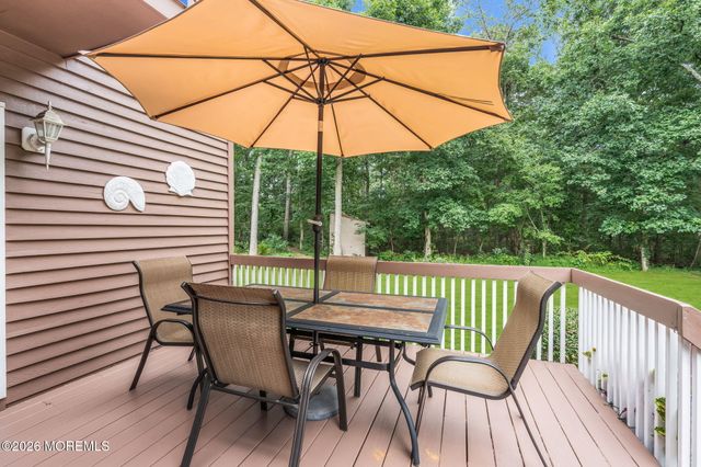191 Edgemere Court, Toms River, NJ 08755