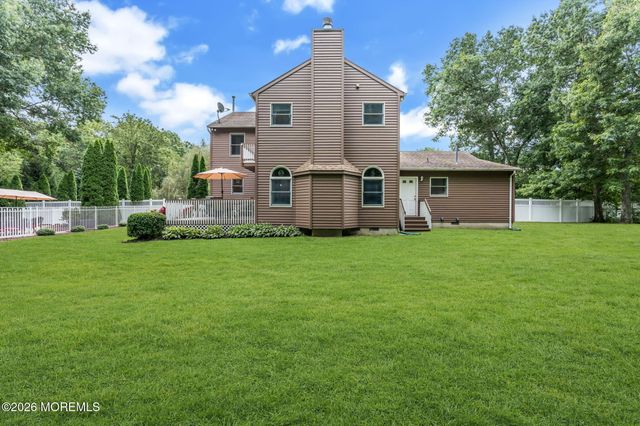 191 Edgemere Court, Toms River, NJ 08755