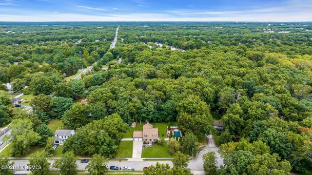 191 Edgemere Court, Toms River, NJ 08755