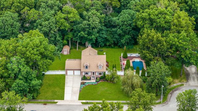 191 Edgemere Court, Toms River, NJ 08755