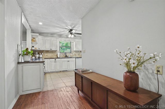 5733 E 97th Place, Tulsa, OK 74137