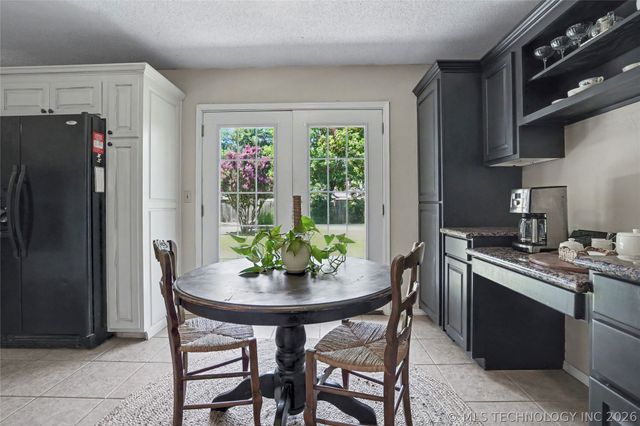 5733 E 97th Place, Tulsa, OK 74137