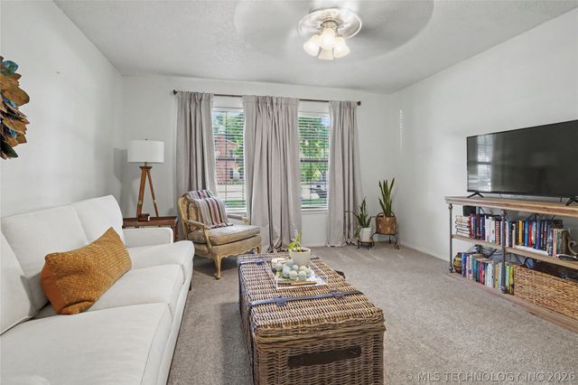 5733 E 97th Place, Tulsa, OK 74137