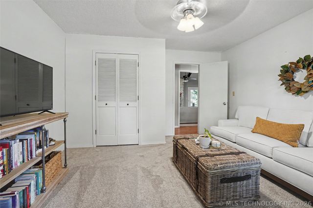 5733 E 97th Place, Tulsa, OK 74137