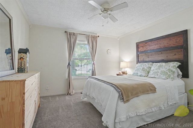 5733 E 97th Place, Tulsa, OK 74137