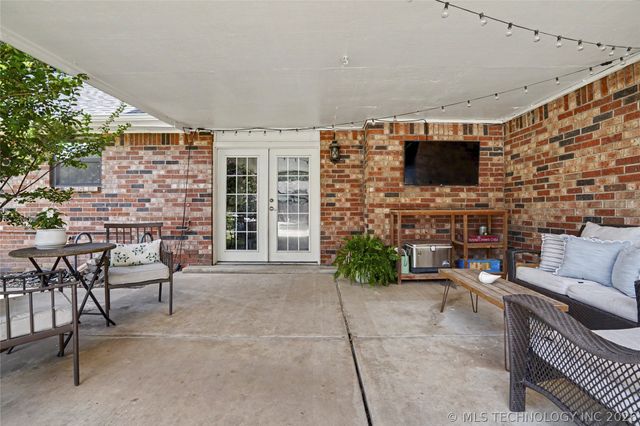 5733 E 97th Place, Tulsa, OK 74137