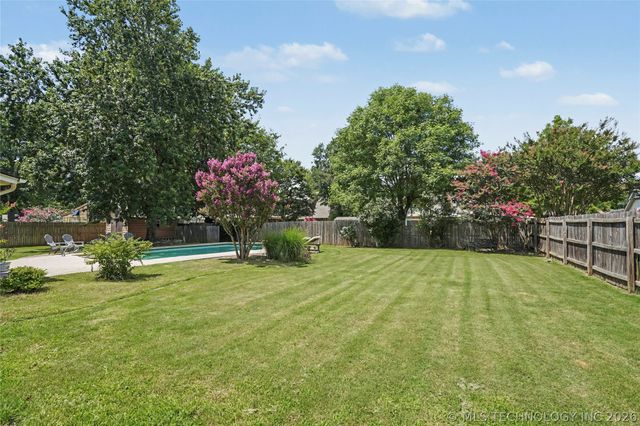 5733 E 97th Place, Tulsa, OK 74137