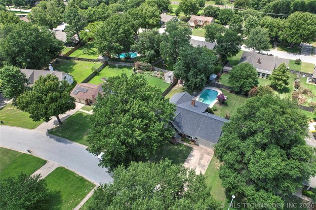 5733 E 97th Place, Tulsa, OK 74137