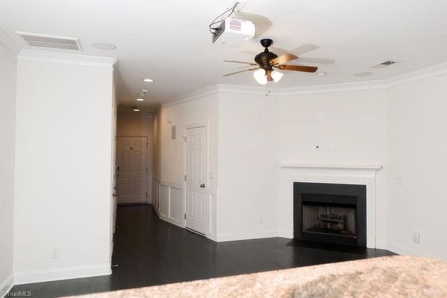 4988 Wyngate Village Drive, Winston-salem, NC 27103