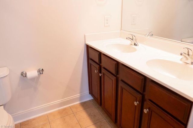 4988 Wyngate Village Drive, Winston-salem, NC 27103