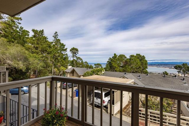 70 Forest Ridge Road 30, Monterey, CA 93940