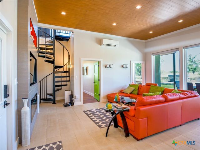 125 W Granite Oaks Drive, Burnet, TX 78611