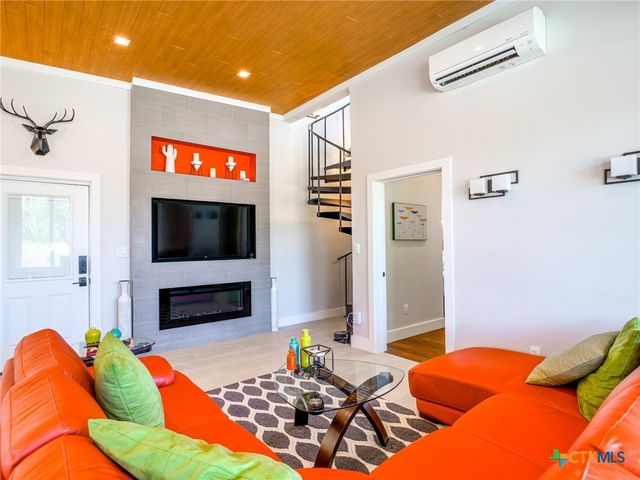 125 W Granite Oaks Drive, Burnet, TX 78611