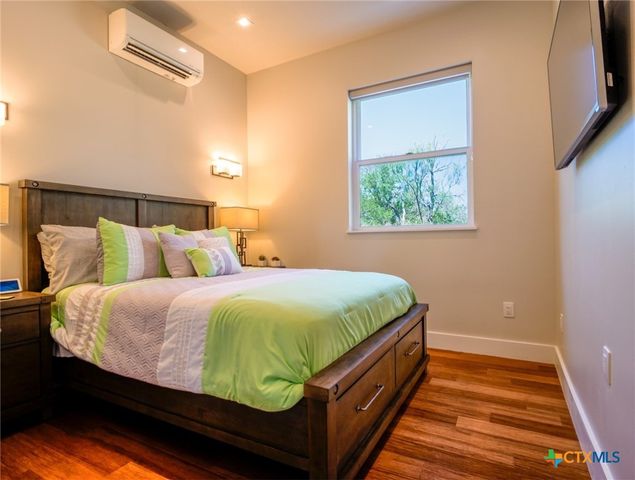 125 W Granite Oaks Drive, Burnet, TX 78611