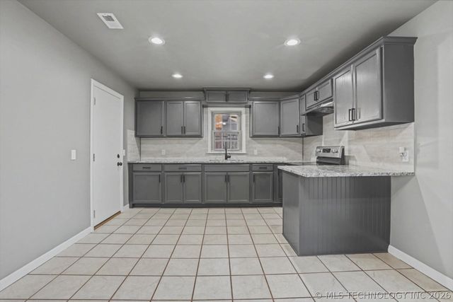 8943 E Marshall Place, Tulsa, OK 74115