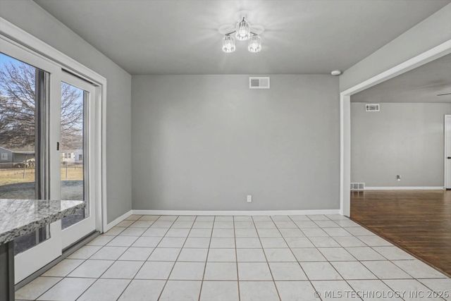 8943 E Marshall Place, Tulsa, OK 74115