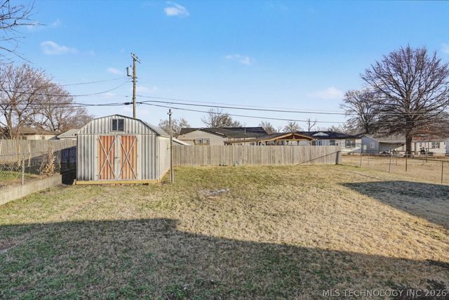 8943 E Marshall Place, Tulsa, OK 74115