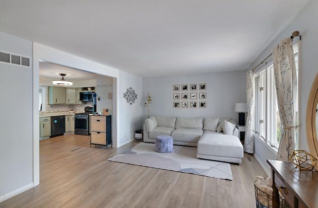 8355 Blaine Place, Crown Point, IN 46307