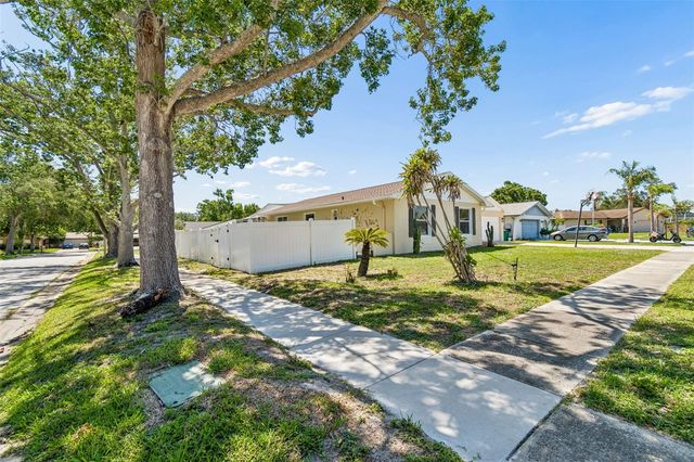 2959 MAPLE COURT, Dunedin, FL 34698