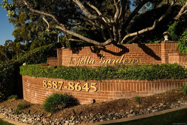 8625 Via Mallorca Unit C, La Jolla, CA 92037