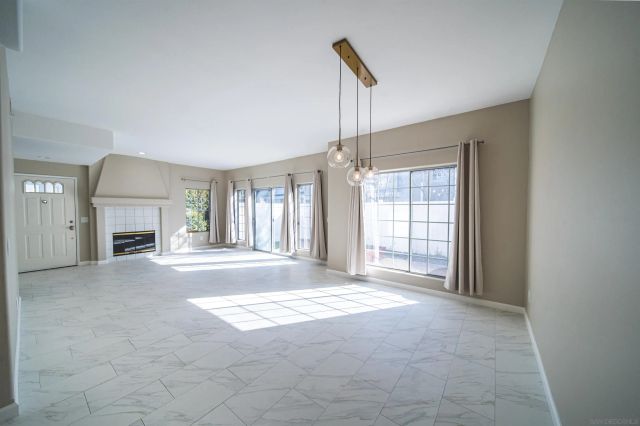 8625 Via Mallorca Unit C, La Jolla, CA 92037