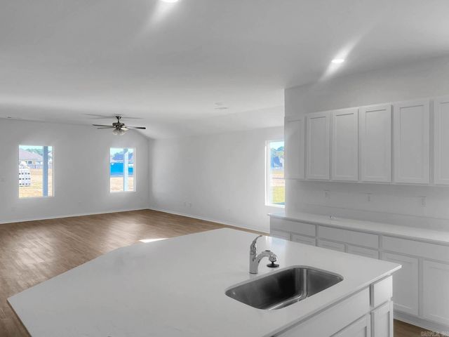 6321 Warwick Drive, Bryant, AR 72002