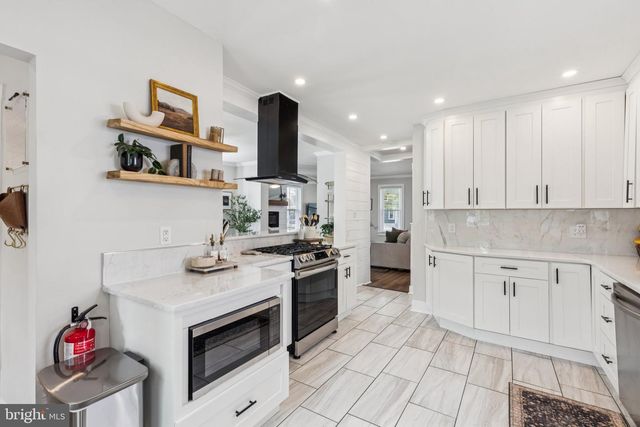 810 COLLINGS AVE, Collingswood, NJ 08107