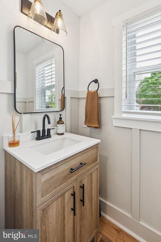 810 COLLINGS AVE, Collingswood, NJ 08107
