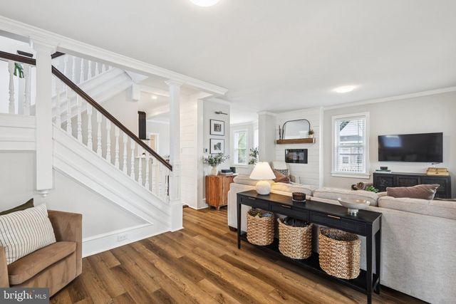810 COLLINGS AVE, Collingswood, NJ 08107