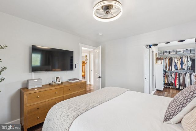 810 COLLINGS AVE, Collingswood, NJ 08107