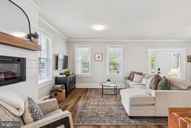 810 COLLINGS AVE, Collingswood, NJ 08107