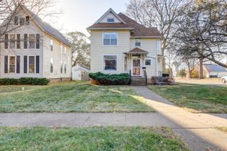 511 7th Avenue, Sterling, IL 61081
