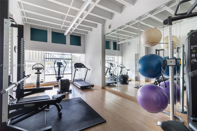 4925 E Collins Ave 5C, Miami Beach, FL 33140