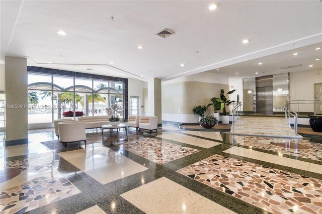 4925 E Collins Ave 5C, Miami Beach, FL 33140