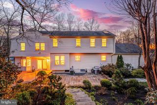 1807 ABBEY GLEN, Vienna, VA 22182