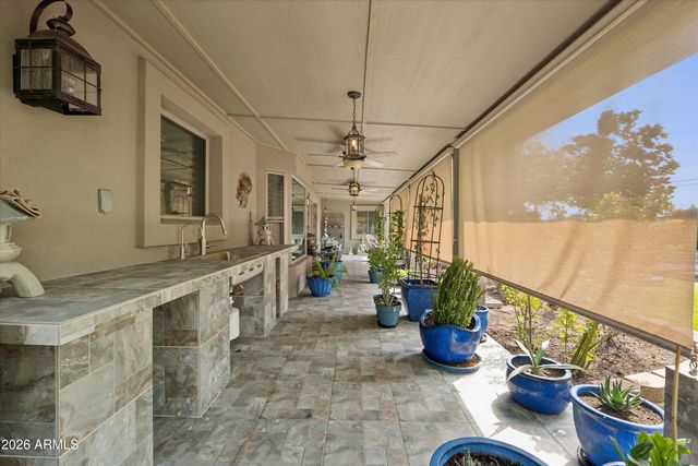 5738 N 24TH Street, Phoenix, AZ 85016