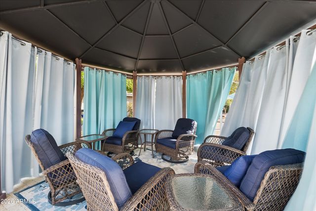 5738 N 24TH Street, Phoenix, AZ 85016