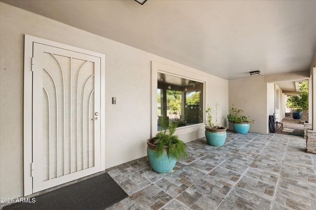 5738 N 24TH Street, Phoenix, AZ 85016