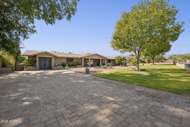 5738 N 24TH Street, Phoenix, AZ 85016