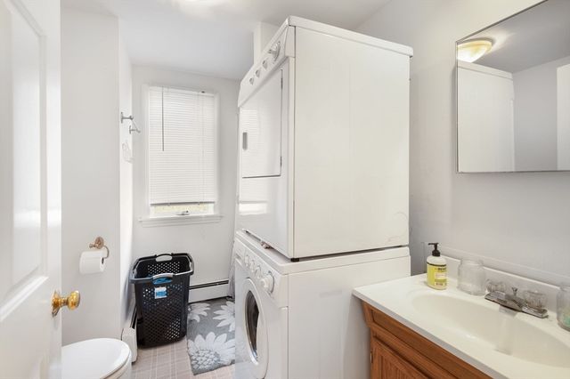 251 Woods Hole Rd, Falmouth, MA 02540