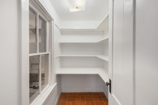 251 Woods Hole Rd, Falmouth, MA 02540