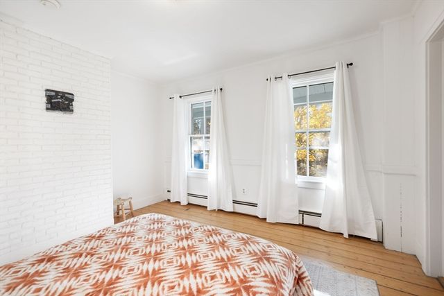 251 Woods Hole Rd, Falmouth, MA 02540