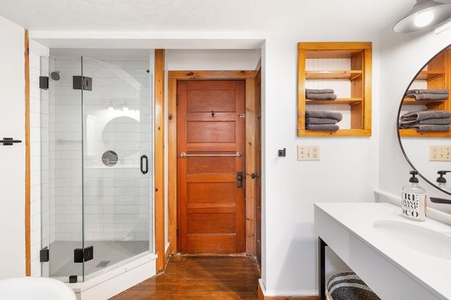 251 Woods Hole Rd, Falmouth, MA 02540